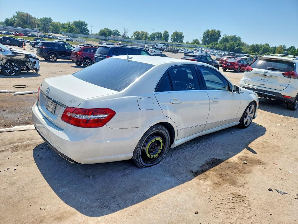 Photo 3 from auction – 2010 MERCEDES-BENZ E with VIN WDDHF5GB6AA051896