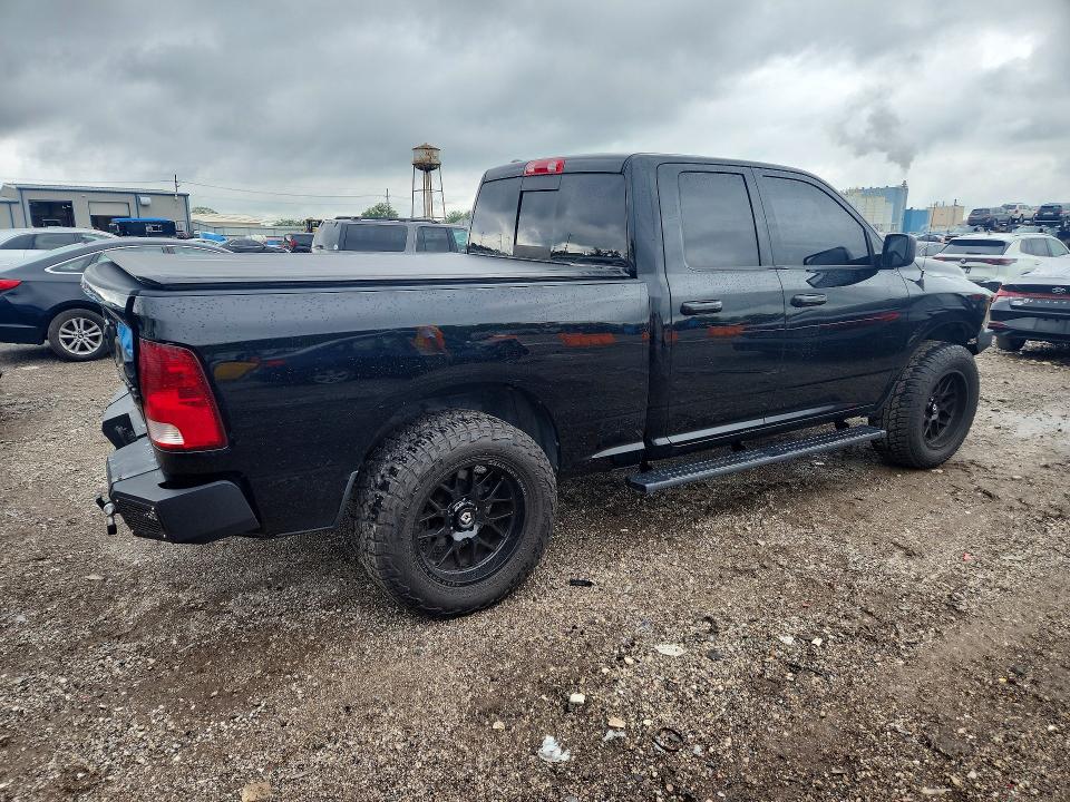 Снимка 3 от търг – 2013 RAM 1500 с VIN 1C6RR7GPXDS657124