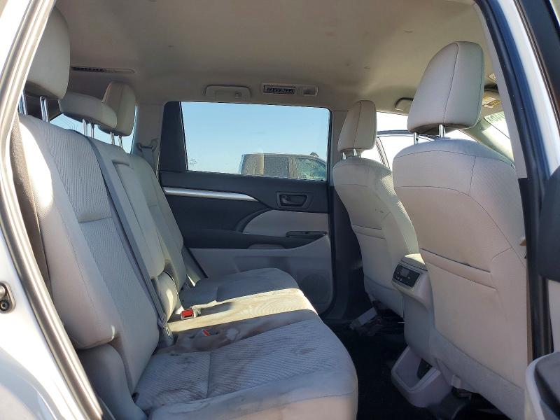 Photo 11 from auction – 2019 TOYOTA HIGHLANDER with VIN 5TDZARFH9KS061367