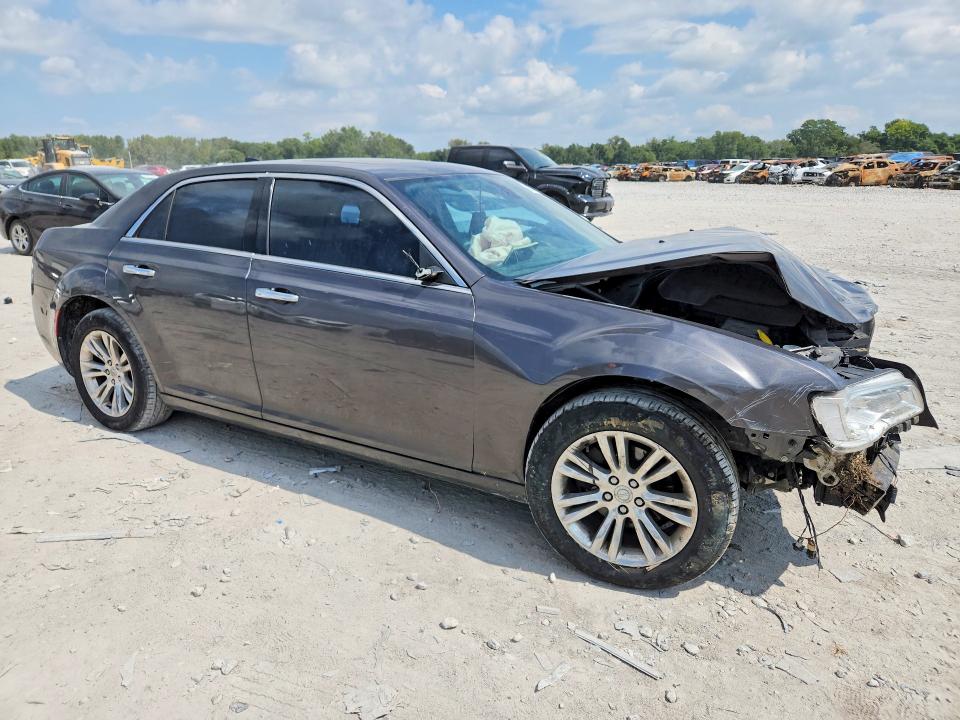 Zdjęcie 4 z aukcji – 2016 CHRYSLER 300C z VIN 2C3CCAEGXGH342937