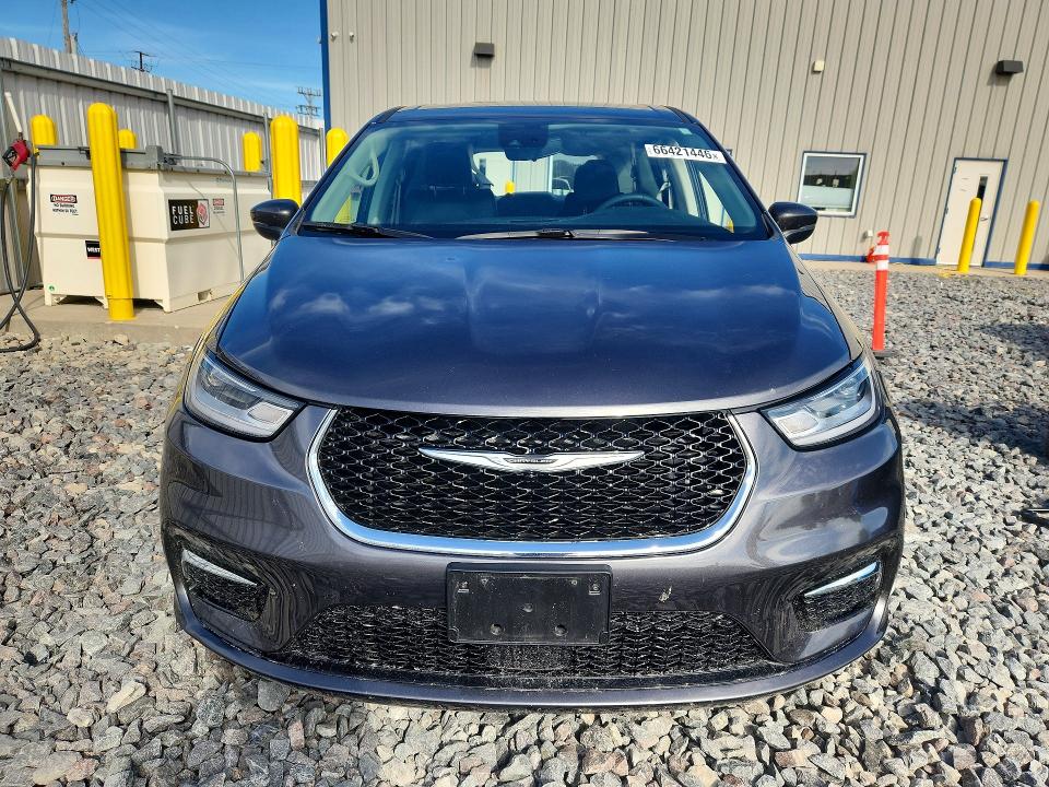 Photo 5 from auction – 2023 CHRYSLER PACIFICA with VIN 2C4RC1BG9PR517554