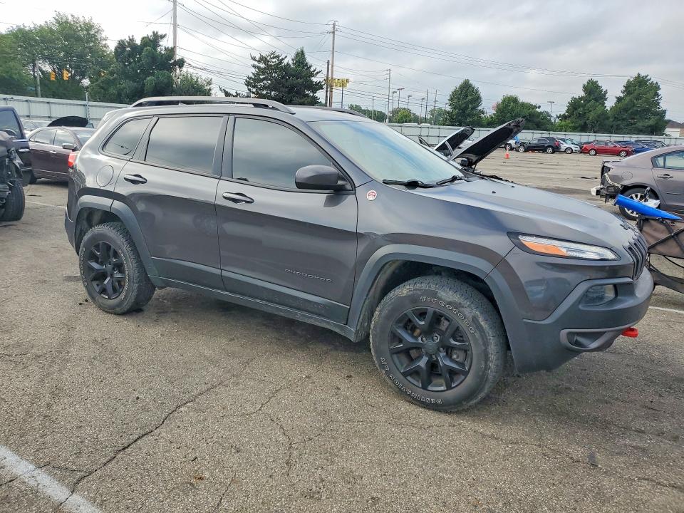 Photo 4 from auction – 2016 JEEP CHEROKEE with VIN 1C4PJMBS8GW293218