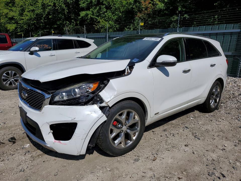 KIA SORENTO 2016 مع رقم تعريف المركبة 5XYPKDA54GG101007 - صورة من المزاد