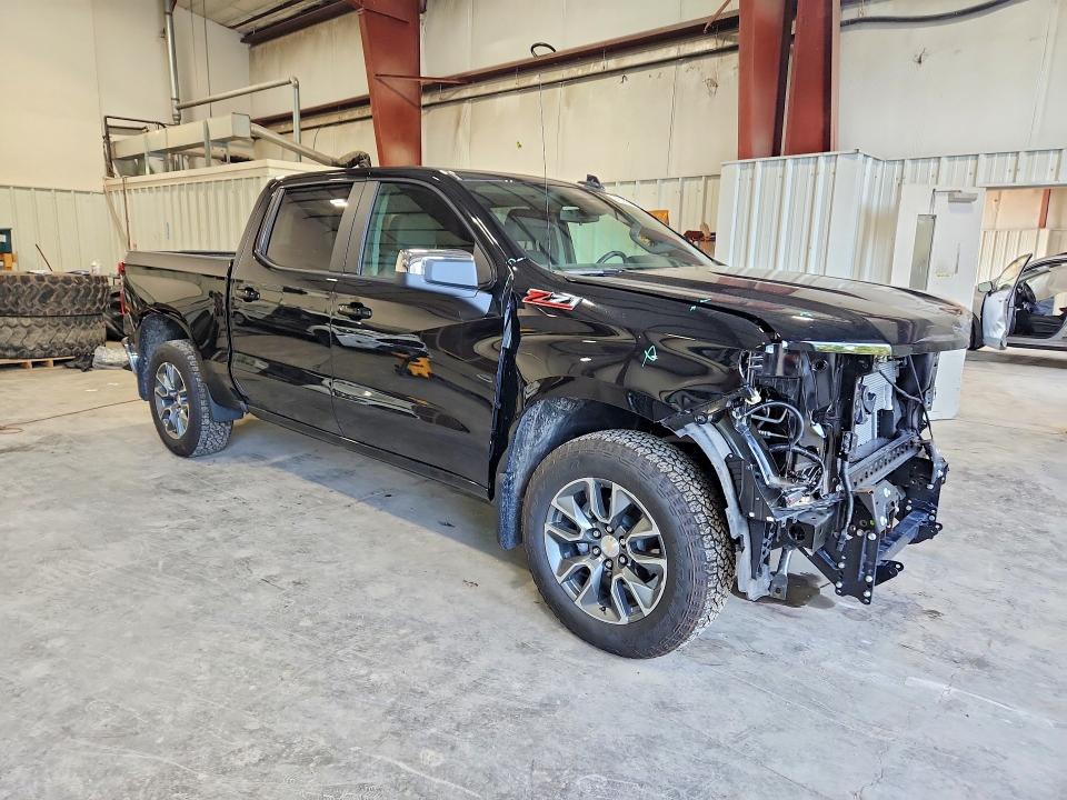 Photo 4 from auction – 2026 CHEVROLET SILVERADO with VIN 1GCUKDED0TZ231415