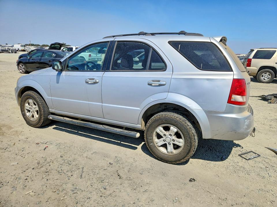 Photo 2 from auction – 2006 KIA SORENTO with VIN KNDJD733665514003