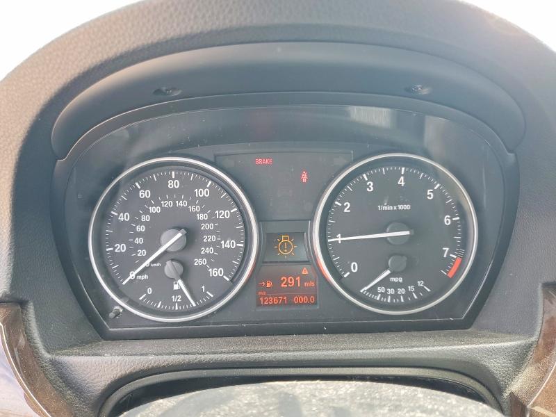 Photo 9 from auction – 2011 BMW 328 with VIN WBAPK5C54BA810805