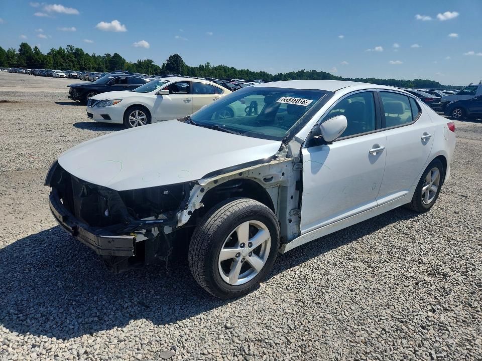 KIA OPTIMA 2015 with VIN KNAGM4A7XF5592229 - Photo from auction