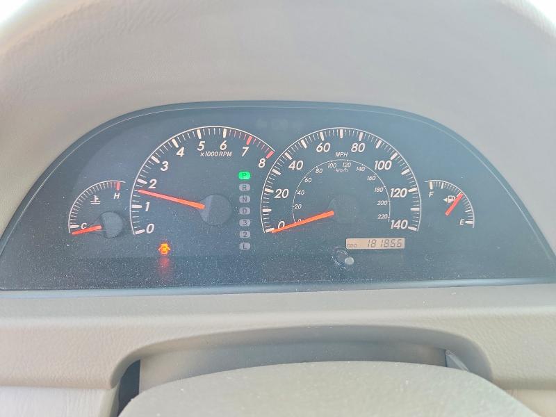 Photo 9 from auction – 2005 TOYOTA CAMRY with VIN 4T1BE32K15U057961