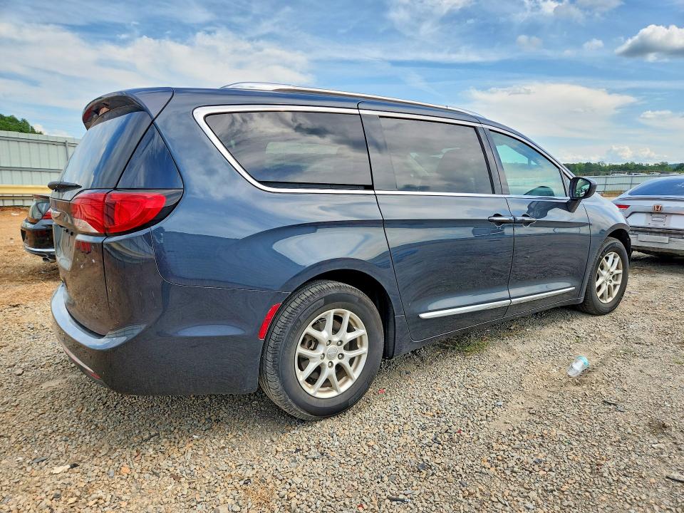 Photo 3 from auction – 2020 CHRYSLER PACIFICA with VIN 2C4RC1BG7LR283800