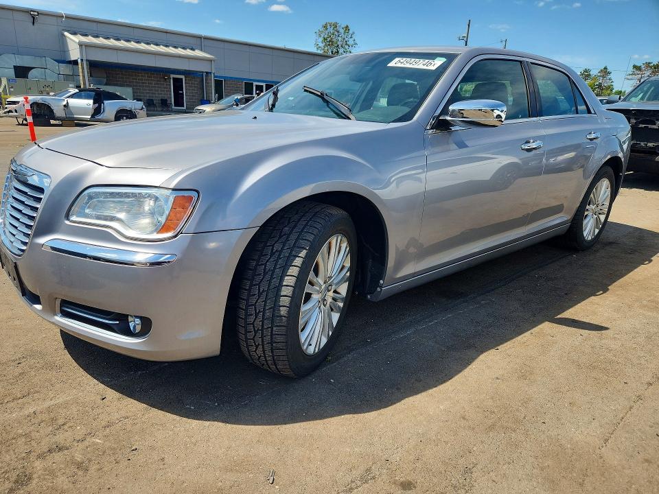 CHRYSLER 300C 2014 with VIN 2C3CCAKG4EH216736 - Photo from auction