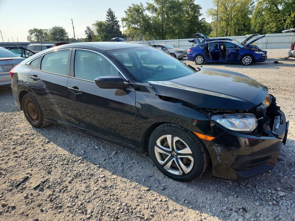 Photo 4 from auction – 2016 HONDA CIVIC with VIN 19XFC2F57GE093858