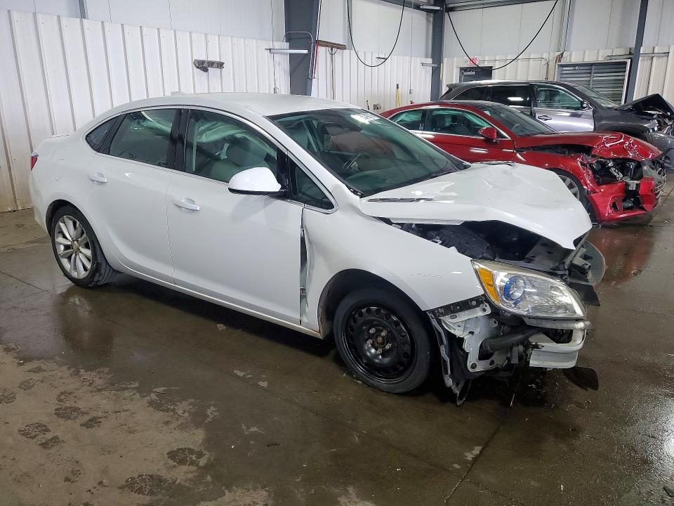 Foto 4 de la subasta – 2016 BUICK VERANO con VIN 1G4PR5SK6G4116351