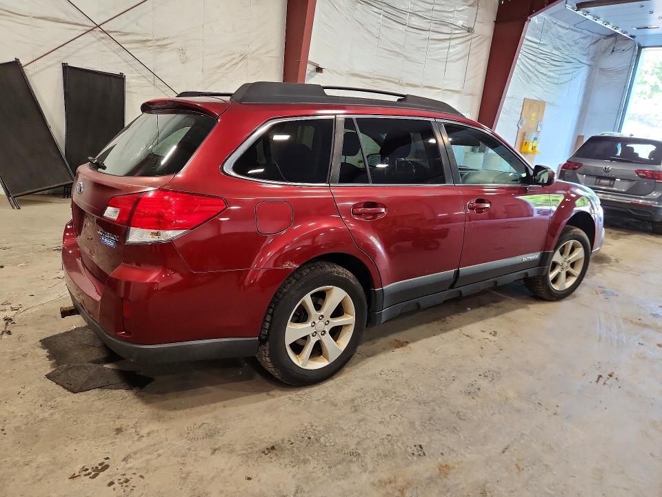 Photo 3 from auction – 2013 SUBARU OUTBACK with VIN 4S4BRCCC2D3227888