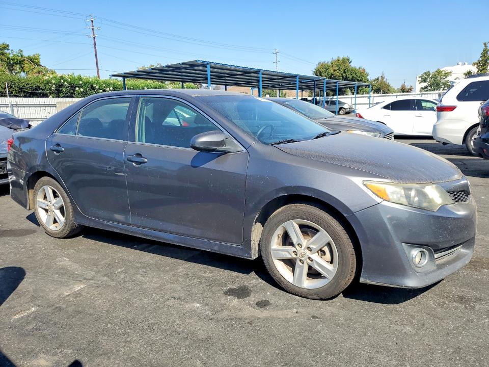 Photo 4 from auction – 2013 TOYOTA CAMRY with VIN 4T1BF1FKXDU659994