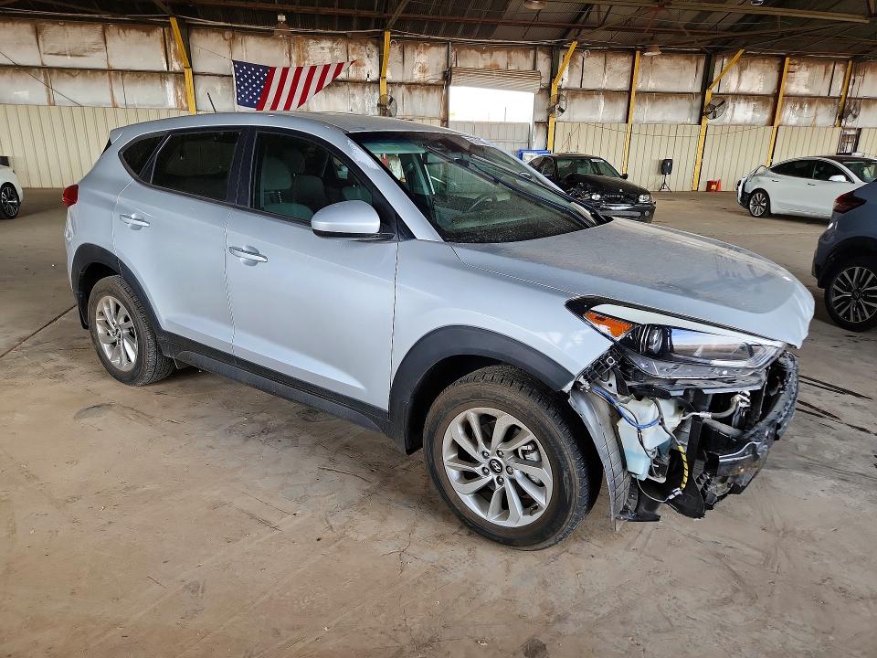 Photo 4 from auction – 2016 HYUNDAI TUCSON with VIN KM8J23A43GU207031