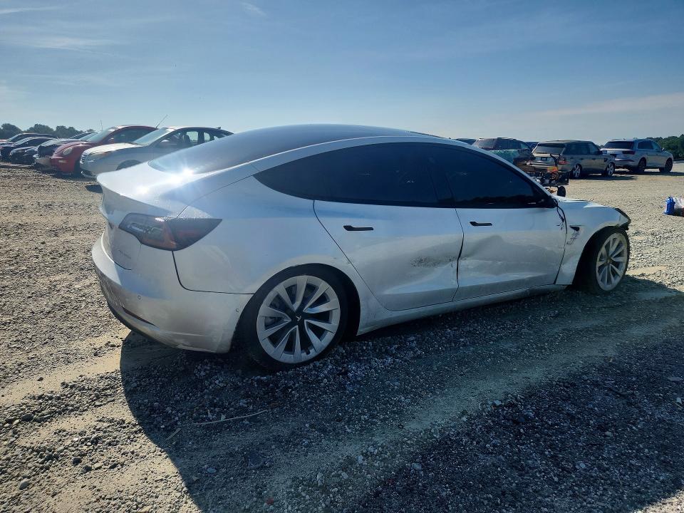 Photo 3 from auction – 2022 TESLA MODEL 3 with VIN 5YJ3E1EB5NF261955