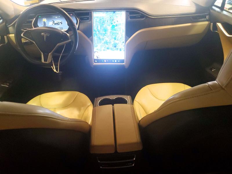 Photo 8 from auction – 2013 TESLA MODEL S with VIN 5YJSA1CN0DFP22336