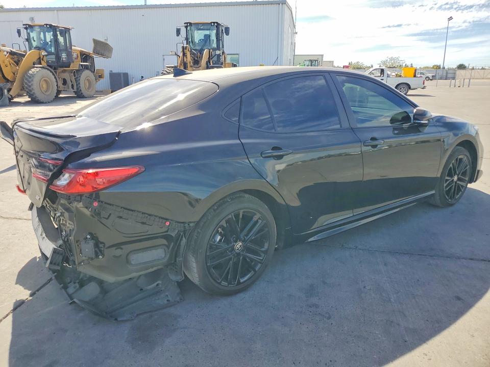 Photo 3 from auction – 2026 TOYOTA CAMRY with VIN 4T1DAACK3TU246213
