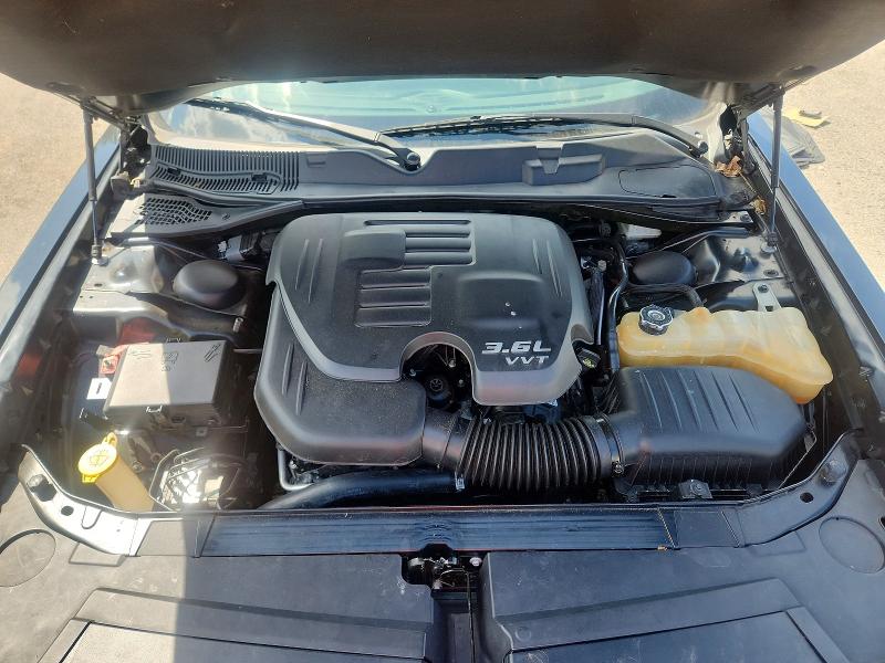 Photo 11 from auction – 2018 DODGE CHALLENGER with VIN 2C3CDZAG1JH219309