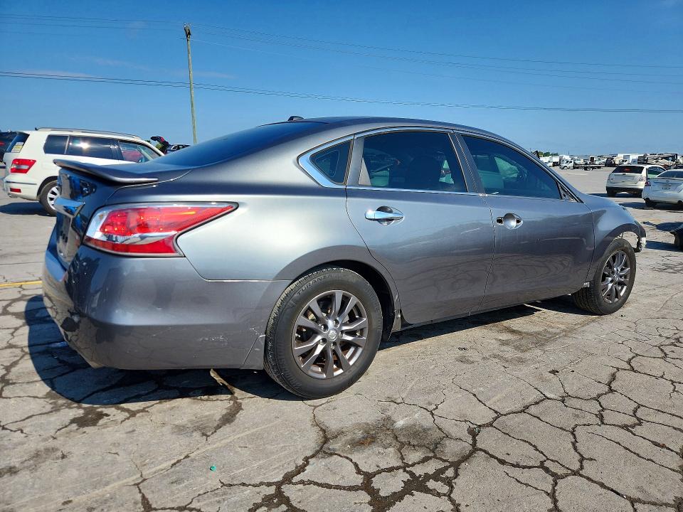 Photo 3 from auction – 2015 NISSAN ALTIMA with VIN 1N4AL3AP1FC421117