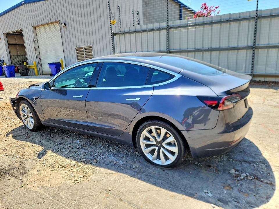 Photo 2 from auction – 2019 TESLA MODEL 3 with VIN 5YJ3E1EBXKF194605