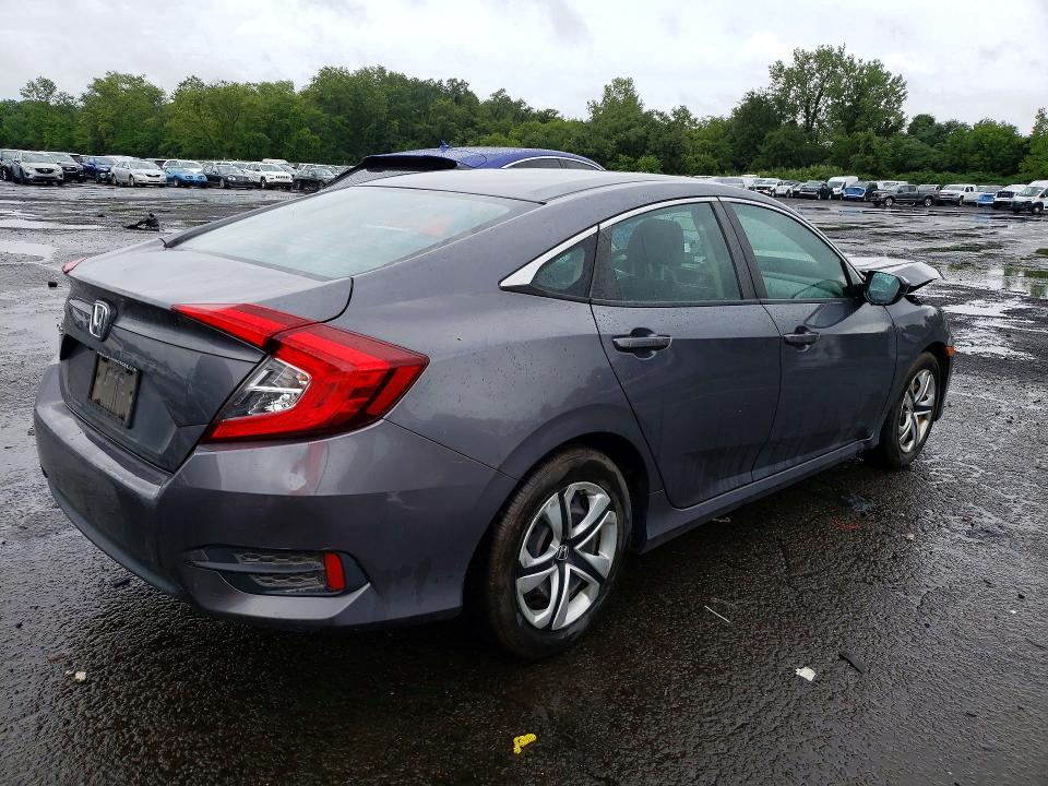 Photo 3 from auction – 2018 HONDA CIVIC with VIN 2HGFC2F58JH587837