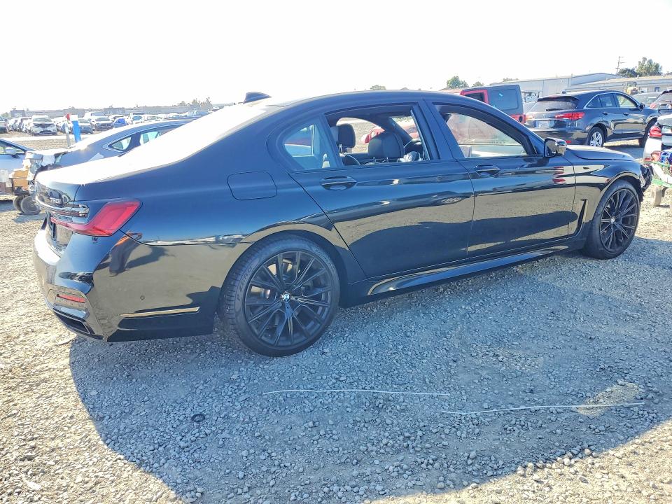 Photo 3 from auction – 2021 BMW 750 with VIN WBA7U2C09MCF79861