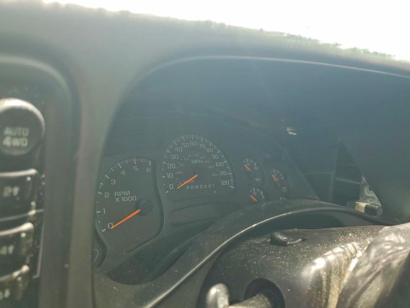 Photo 9 from auction – 2006 CHEVROLET SILVERADO with VIN 1GCEK19B56Z110380
