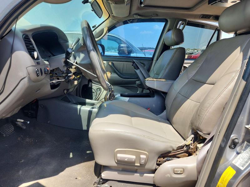 Photo 7 from auction – 2001 TOYOTA SEQUOIA with VIN 5TDZT38A31S042366