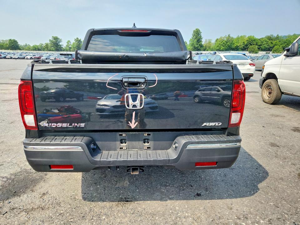 Photo 6 from auction – 2017 HONDA RIDGELINE with VIN 5FPYK3F1XHB012790