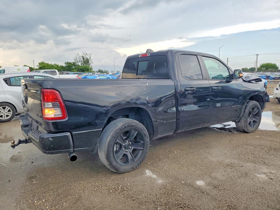 Foto 3 de la subasta – 2021 RAM 1500 con VIN 1C6RRFBG8MN606172