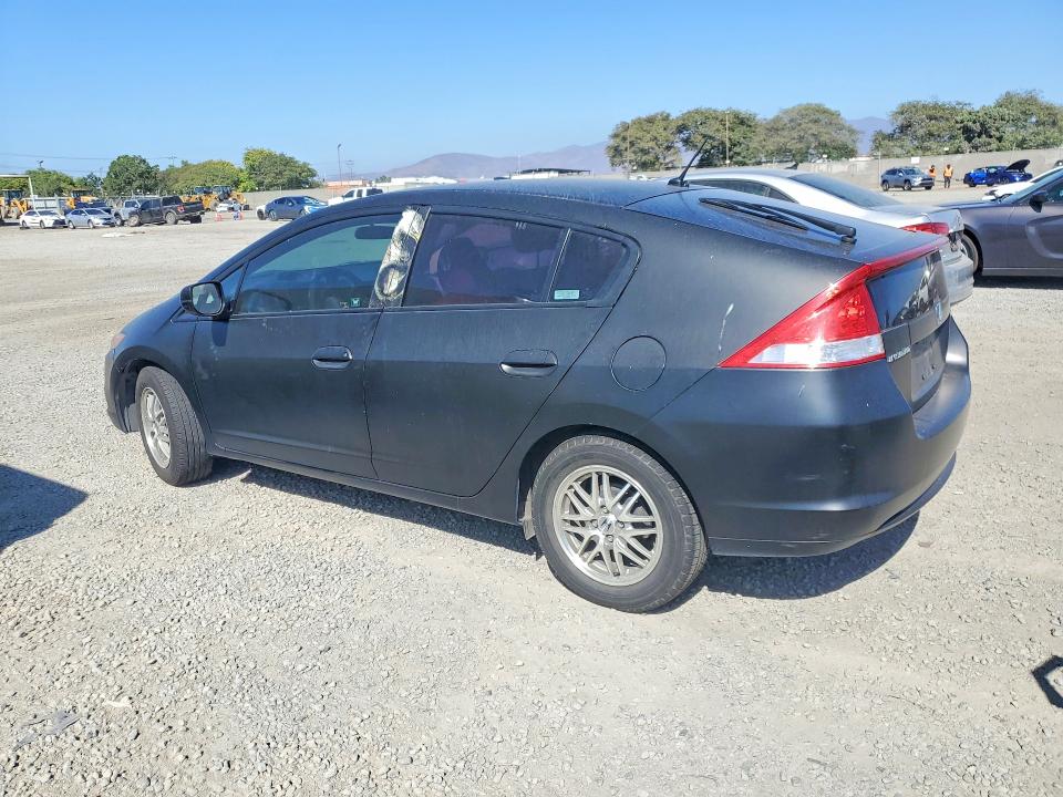 Photo 2 from auction – 2010 HONDA INSIGHT with VIN JHMZE2H55AS014792
