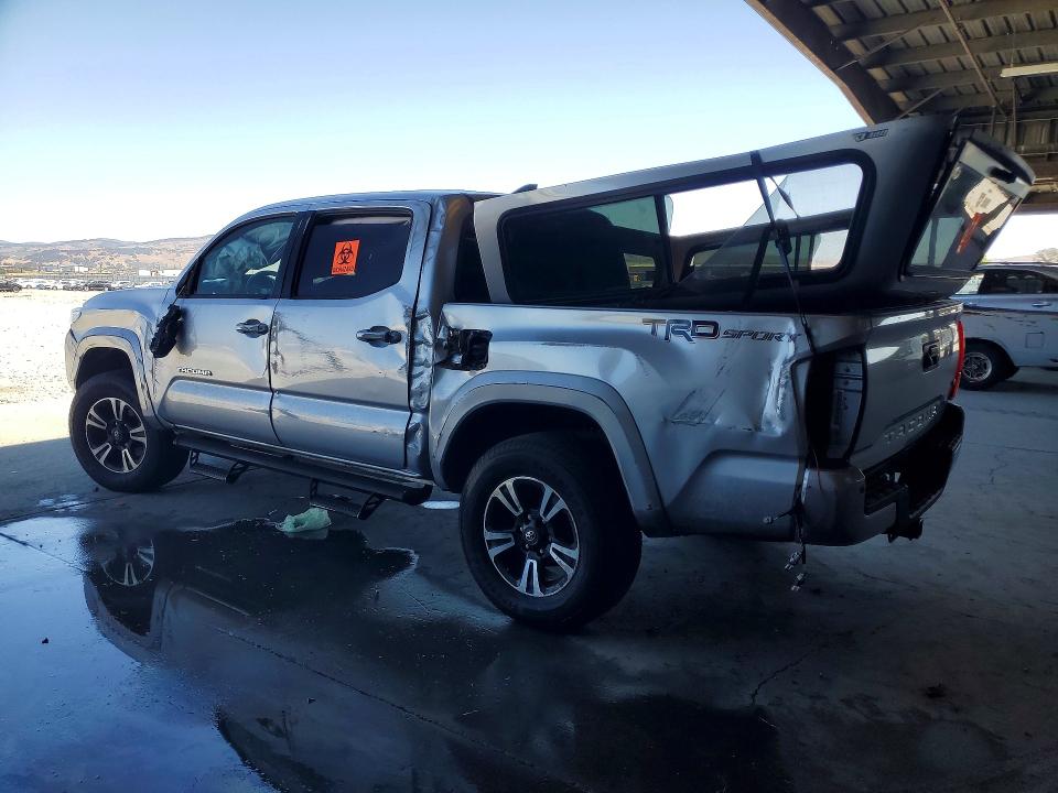 Photo 2 from auction – 2018 TOYOTA TACOMA with VIN 3TMAZ5CN4JM069769