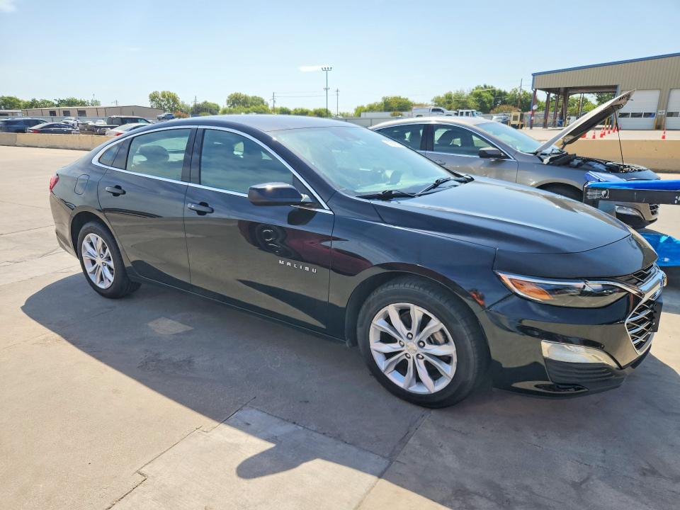 Photo 4 from auction – 2023 CHEVROLET MALIBU with VIN 1G1ZD5ST8PF246343