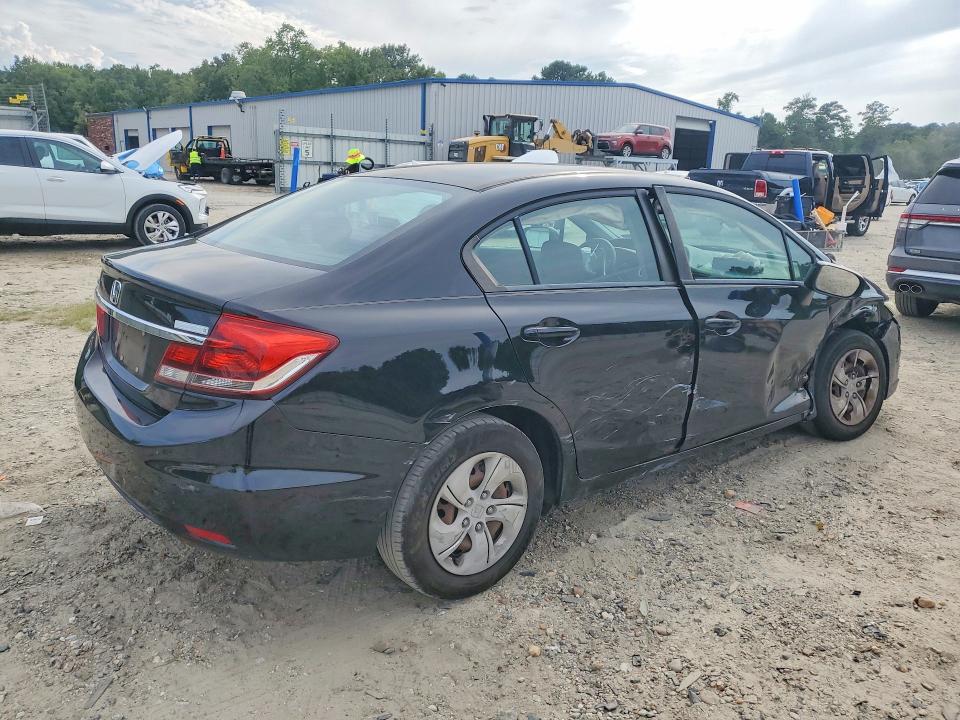 Photo 3 from auction – 2015 HONDA CIVIC with VIN 19XFB2F5XFE004530