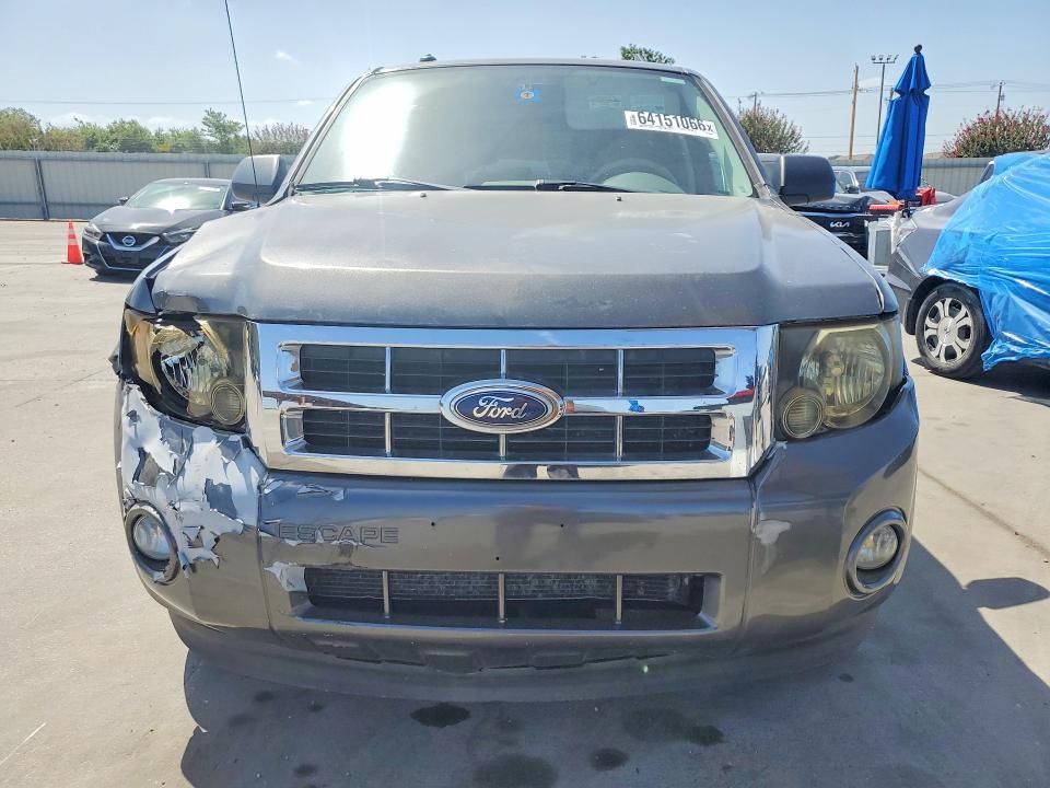 Photo 5 from auction – 2010 FORD ESCAPE with VIN 1FMCU0DG2AKC07791