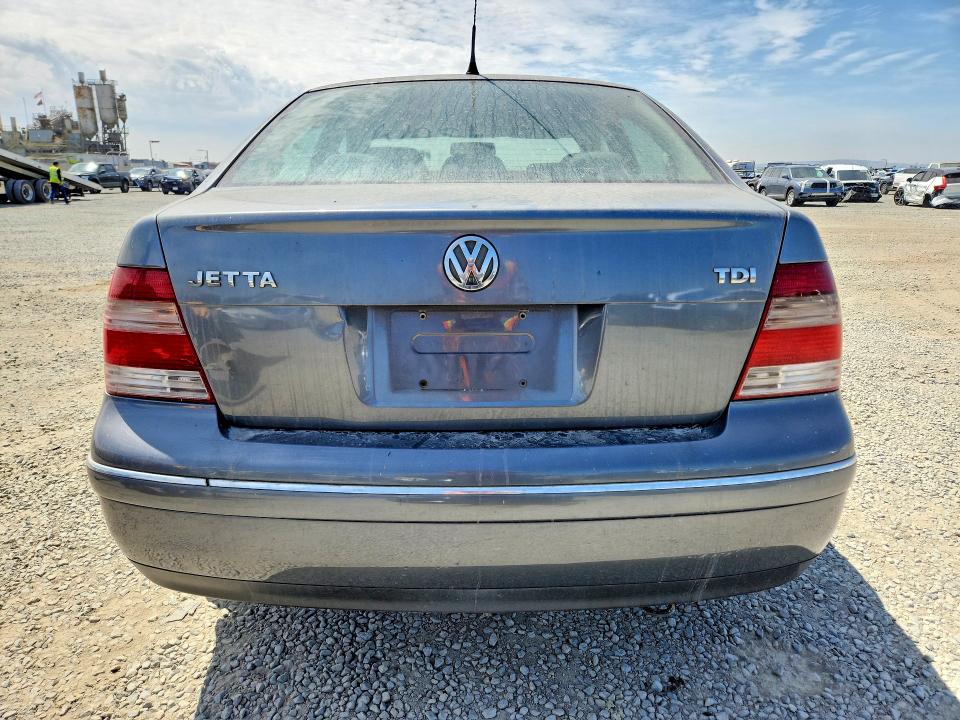 Photo 6 from auction – 2004 VOLKSWAGEN JETTA with VIN 3VWSR69M64M146586