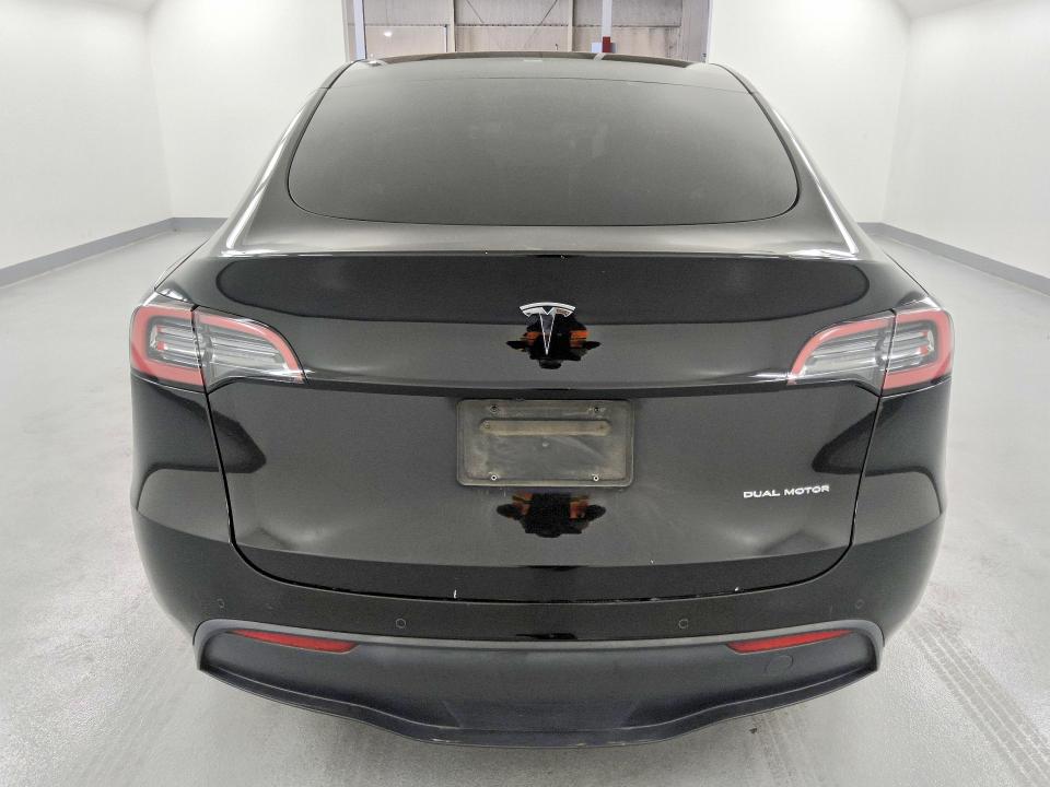 Фото 6 с аукциона – 2022 TESLA MODEL Y с VIN 7SAYGDEE5NF480395