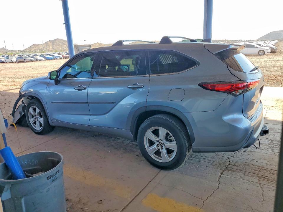 Photo 2 from auction – 2020 TOYOTA HIGHLANDER with VIN 5TDZZRAH8LS009116