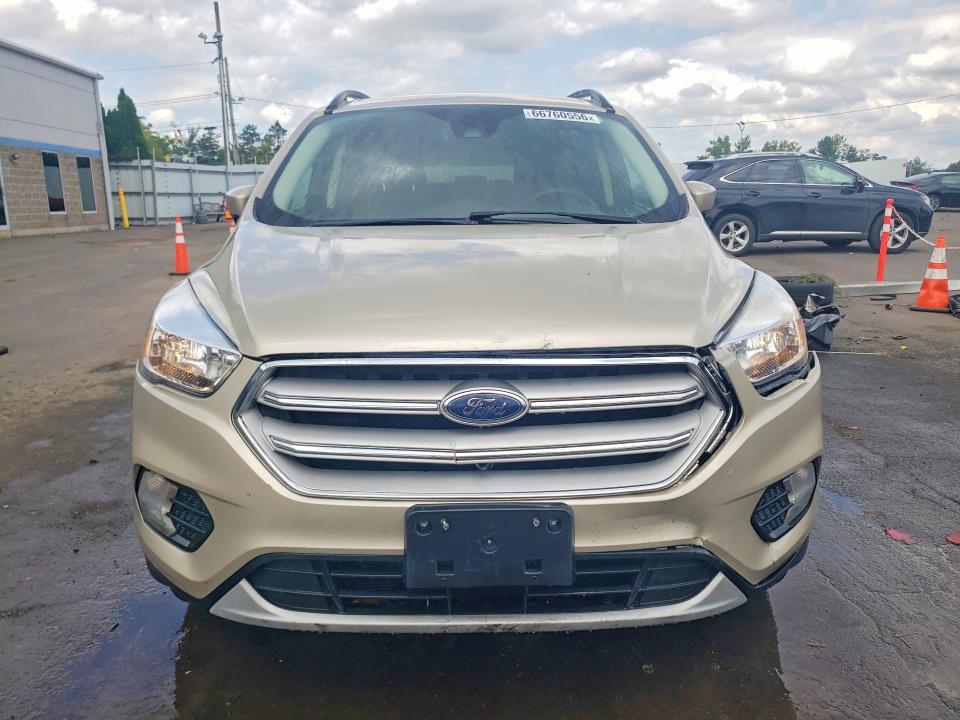 Photo 5 from auction – 2018 FORD ESCAPE with VIN 1FMCU0GD2JUC88376