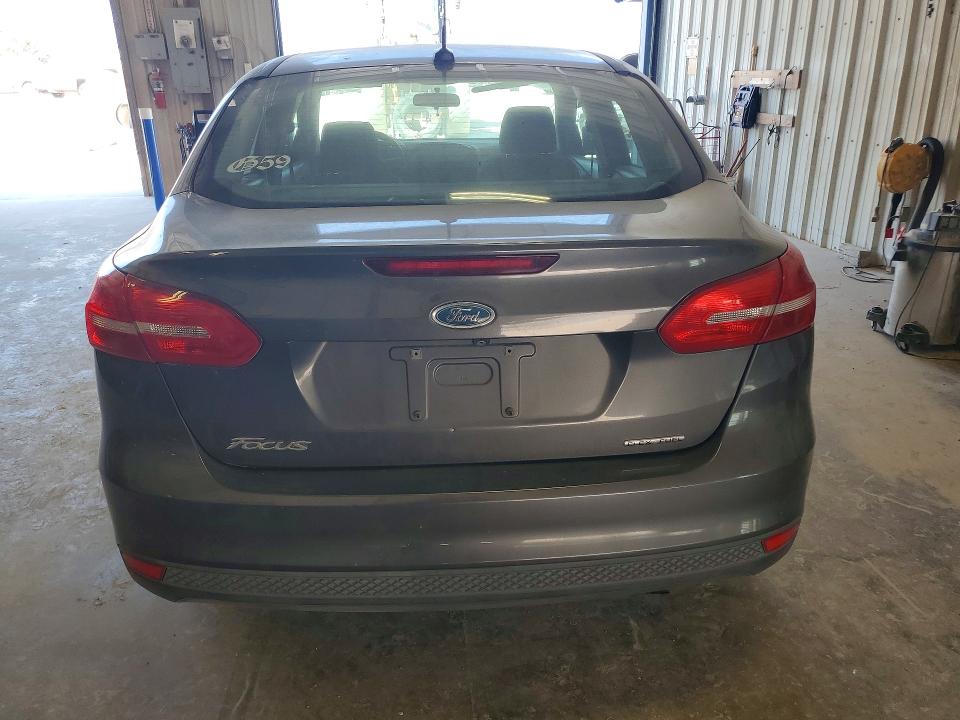 Photo 6 from auction – 2015 FORD FOCUS with VIN 1FADP3E25FL356966