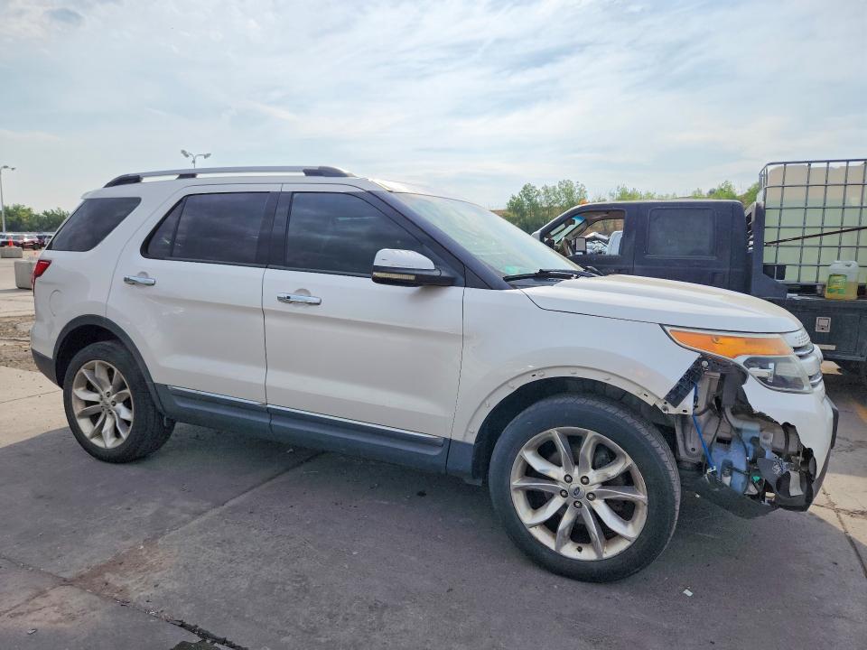 Photo 4 from auction – 2011 FORD EXPLORER with VIN 1FMHK8F89BGA32329