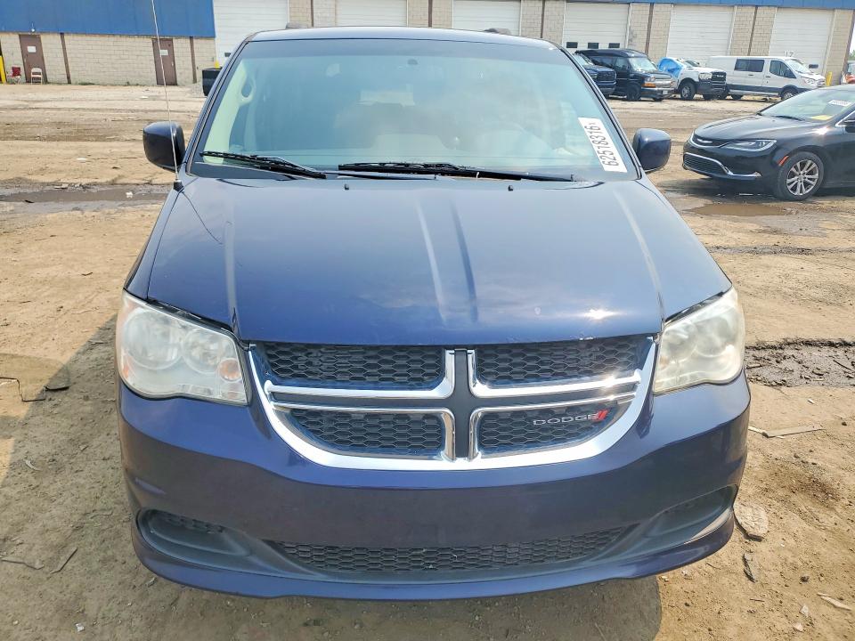 Photo 5 from auction – 2015 DODGE GRAND CARAVAN with VIN 2C4RDGCG8FR528090