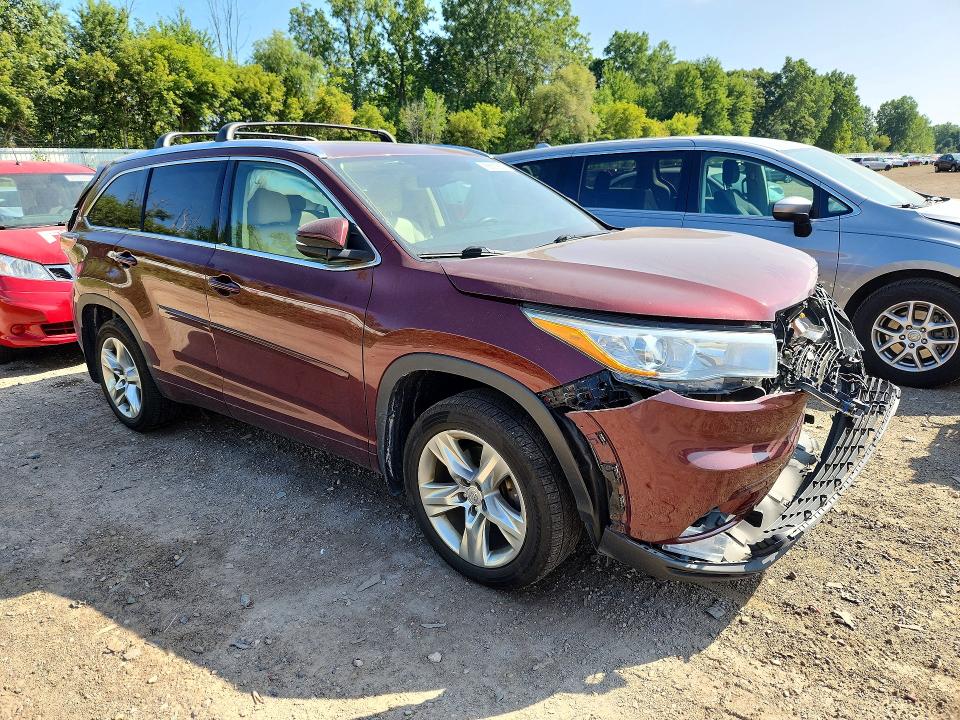 Photo 4 from auction – 2015 TOYOTA HIGHLANDER with VIN 5TDDKRFH7FS096907