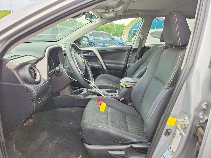 Photo 7 from auction – 2016 TOYOTA RAV4 with VIN 2T3RFREV1GW515352