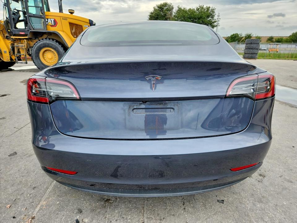 Photo 6 from auction – 2023 TESLA MODEL 3 with VIN 5YJ3E1EA5PF405322