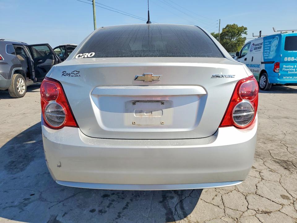 Photo 6 from auction – 2014 CHEVROLET SONIC with VIN 1G1JB5SH5E4127947