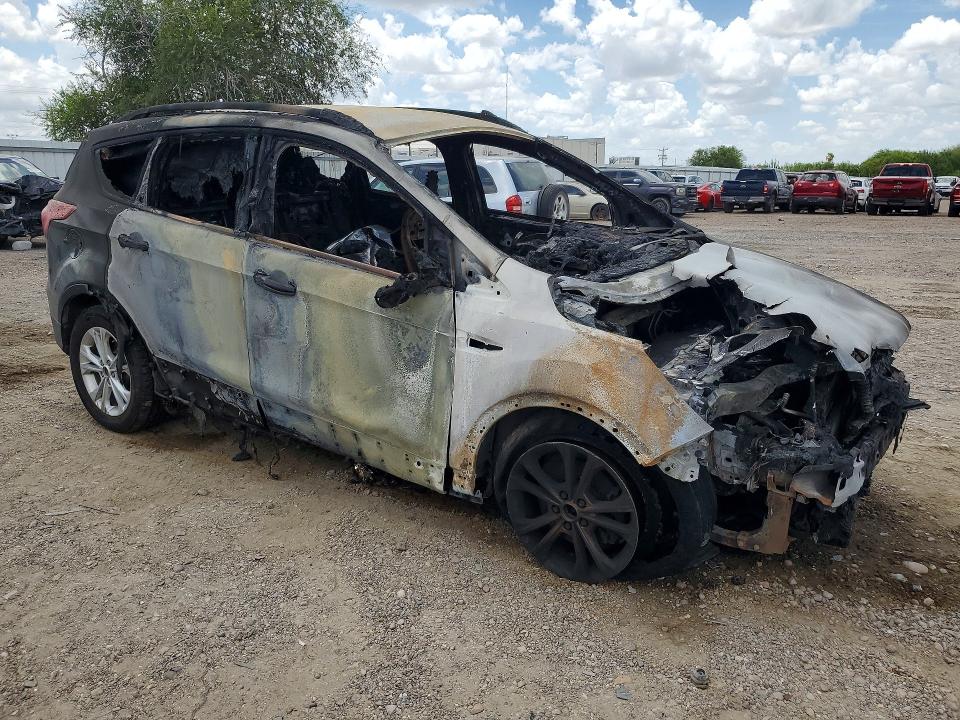 Снимка 4 от търг – 2019 FORD ESCAPE с VIN 1FMCU0HD0KUB56975