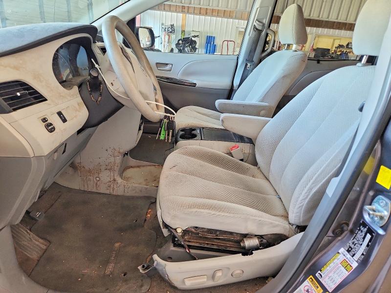 Photo 7 from auction – 2011 TOYOTA SIENNA with VIN 5TDKK3DC2BS063593