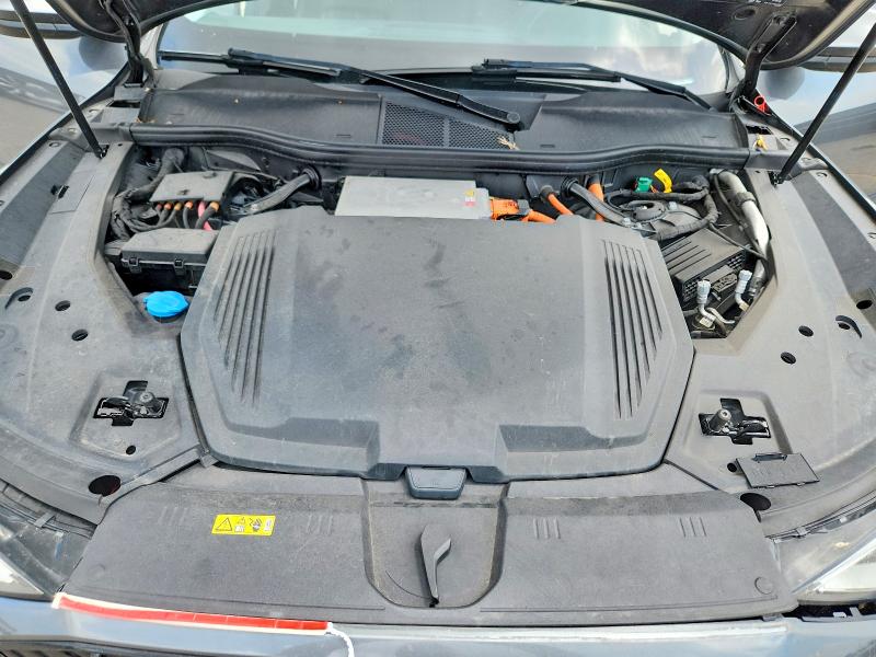 صورة رقم 12 من المزاد - 2021 AUDI E-TRON مع VIN WA11AAGE7MB010103